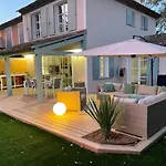 Les Restanques Maison Du 4 Гримо