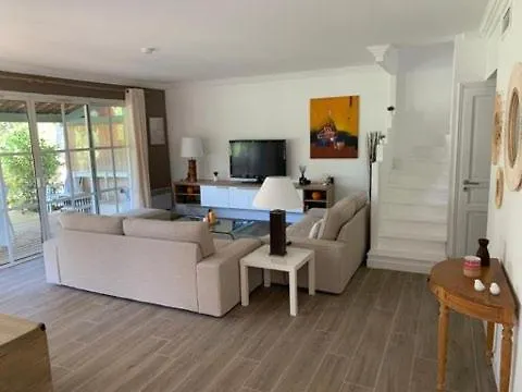 Les Restanques Maison Du 4 * גרימו