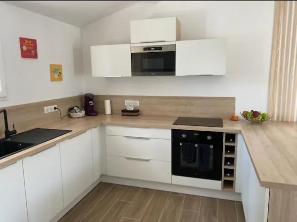 Les Restanques Maison Du 4 בית נופש *